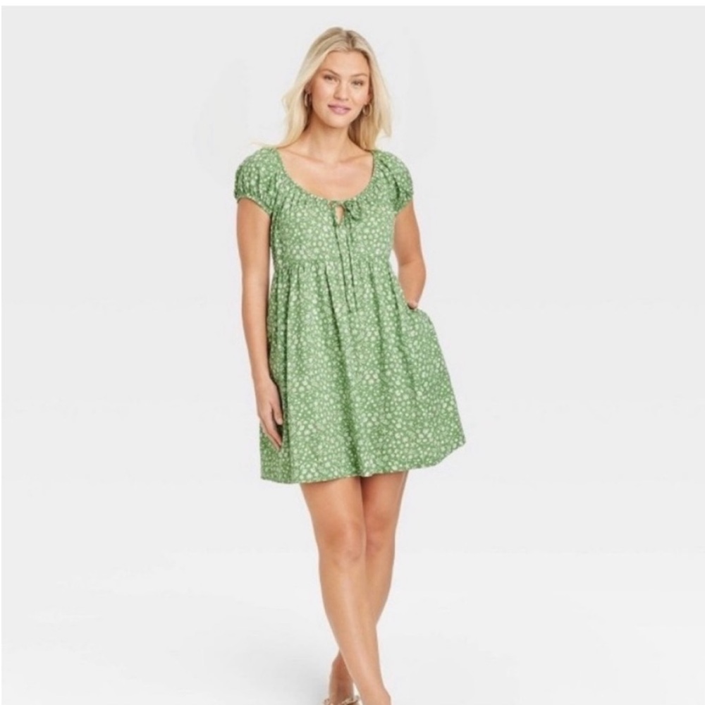 Universal Thread Light Green and White Floral Babydoll Cottagecore Mini Dress
